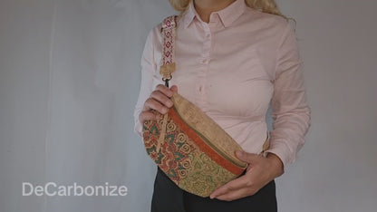 Damen Sling Bag aus Kork Halbmondförmige Brusttasche Vegan Gürteltasche mit abnehmbarem bunt gemustertem Schultergurt breiter Baumwoll-Schultergurt veganes Leder Portemonnaie Handtasche